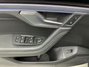 فولكس واجن طوارق Touareg R-Line + 3L | Ex-Demo | Leeds 21" Black Alloys | Varenna Leather | Premium R-Line Specificat
