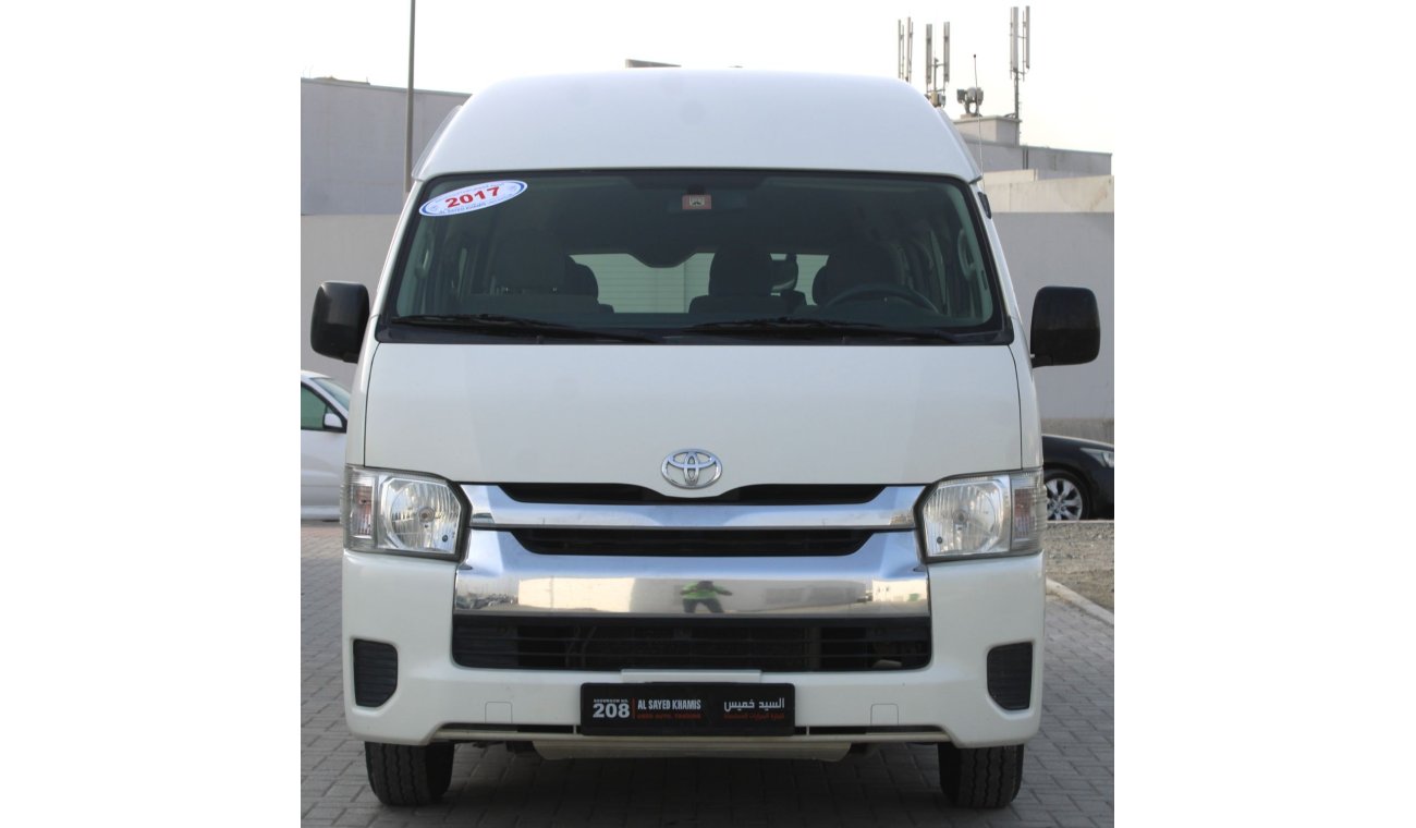 Toyota Hiace Commuter GLX High Roof Toyota haice 2017 white GCC excellent condition without accident