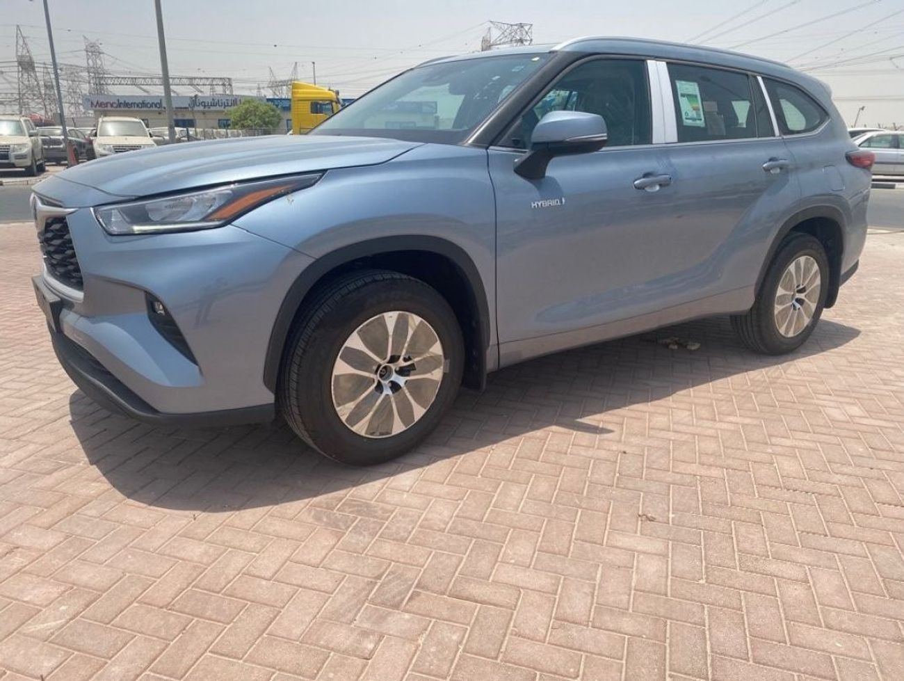 Toyota Highlander 2022 2.5L GLE HYBRID 4x4 FOR EXPORT