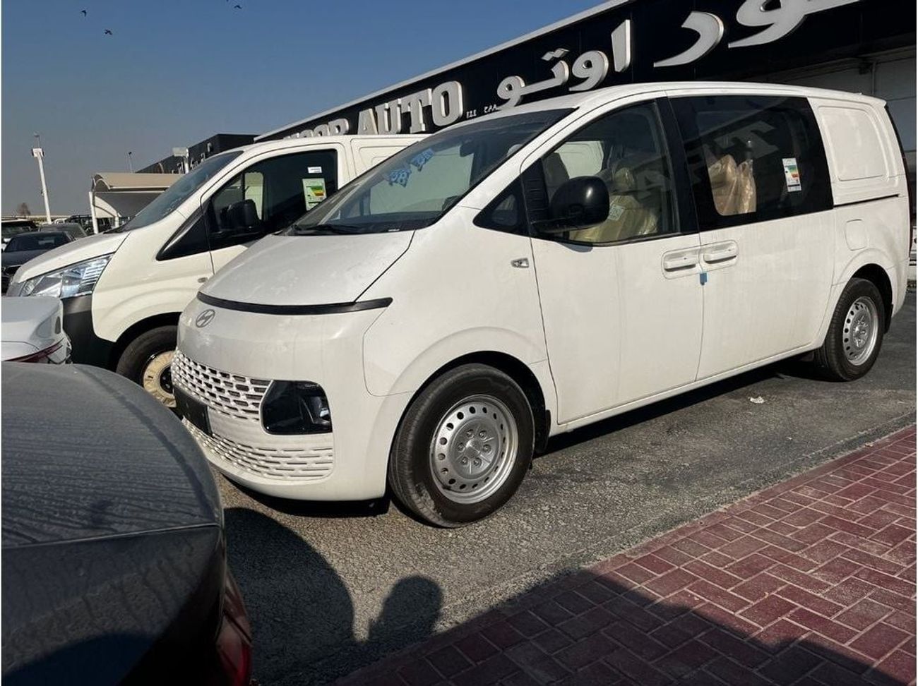 Hyundai Staria Semi cargo , 3.5 L , automatic, petrol