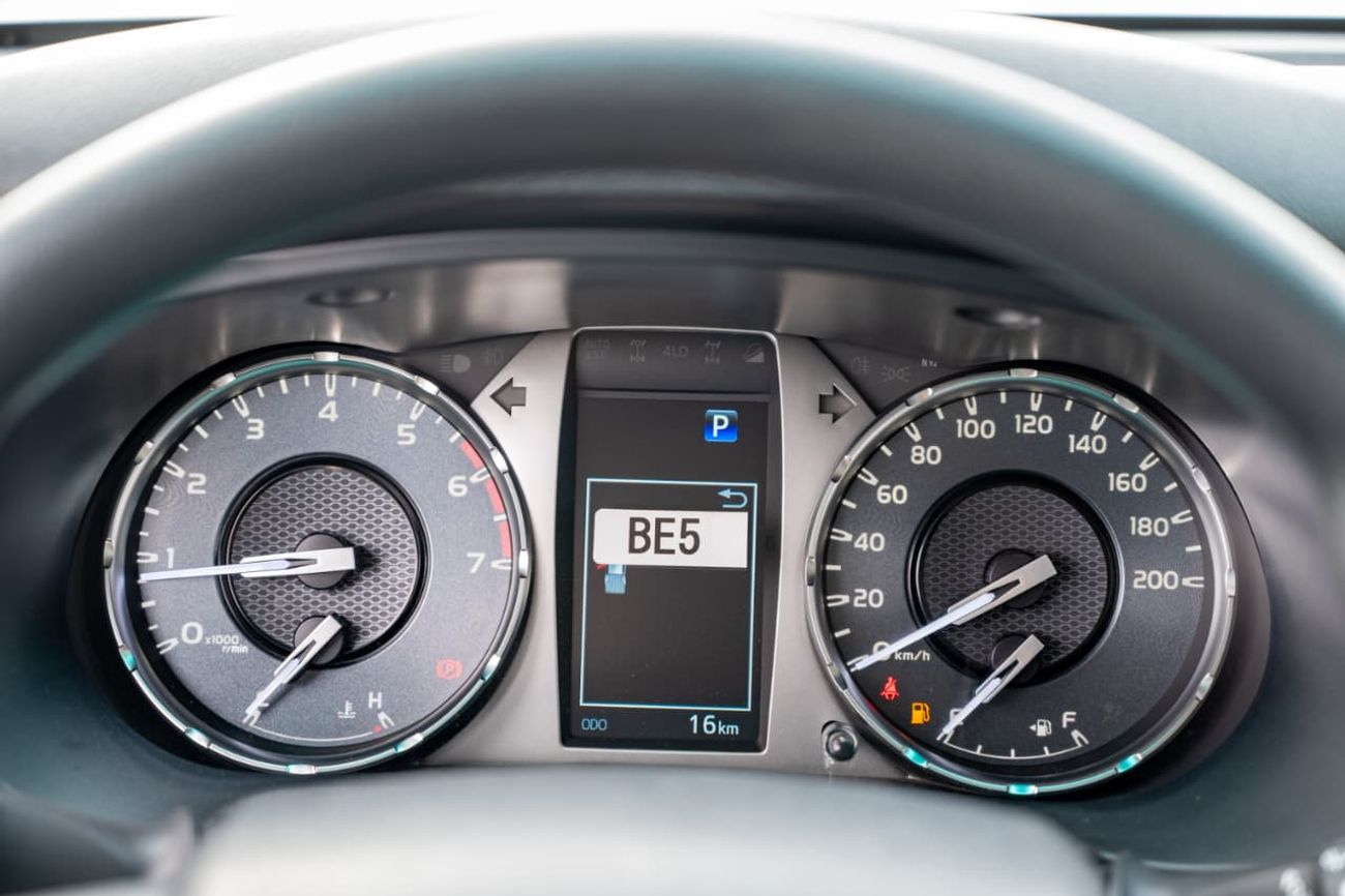 Toyota Hilux 2.7L 4x4 Double Cabin, Petrol, Full Option Automatic