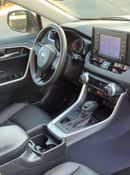 Toyota RAV4 2019 Toyota Rav4 XLE 4x4 AWD 2.5L V4 Full Option -