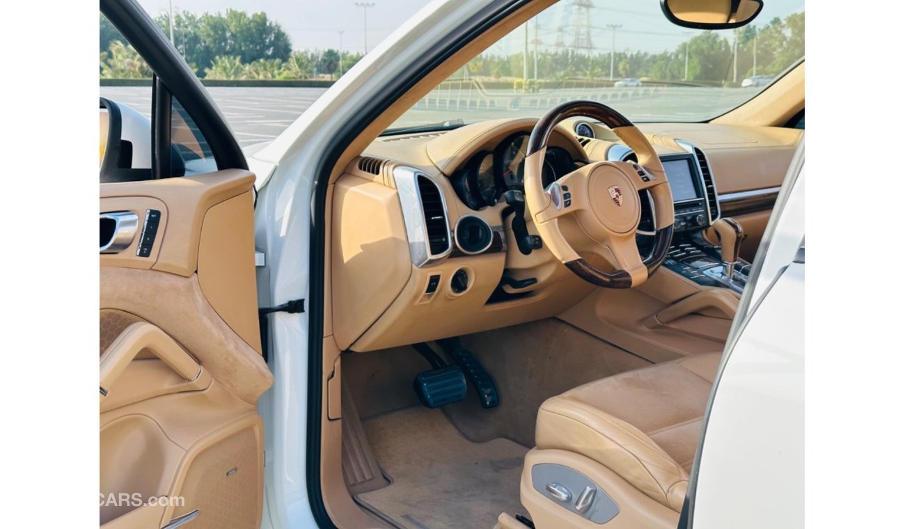 بورش كايان PORSCHE CAYENNE GTS MODEL 2013 GCC SPACE FULL OPTION