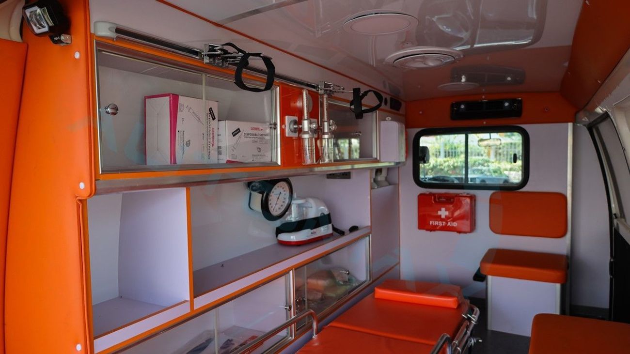 CMC D 260 Panel Van 2.4L RWD 2025 GCC 0Km With 3 Years Or 100,000 Km Warranty