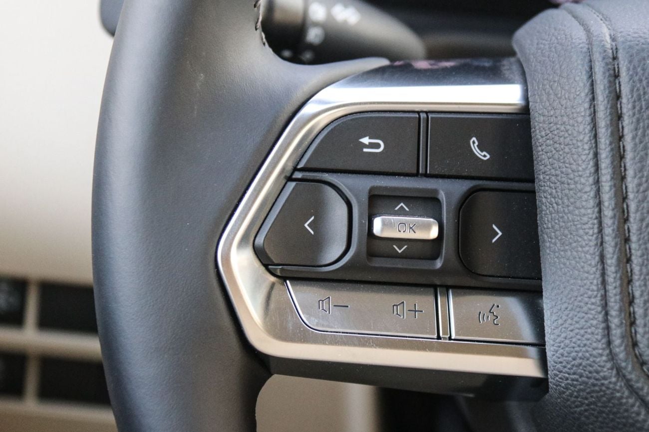 Toyota Land Cruiser GXR 4.0L Toyota Land Cruiser GXR 2025 | 4L | BASIC | Ramadan Special Offers.