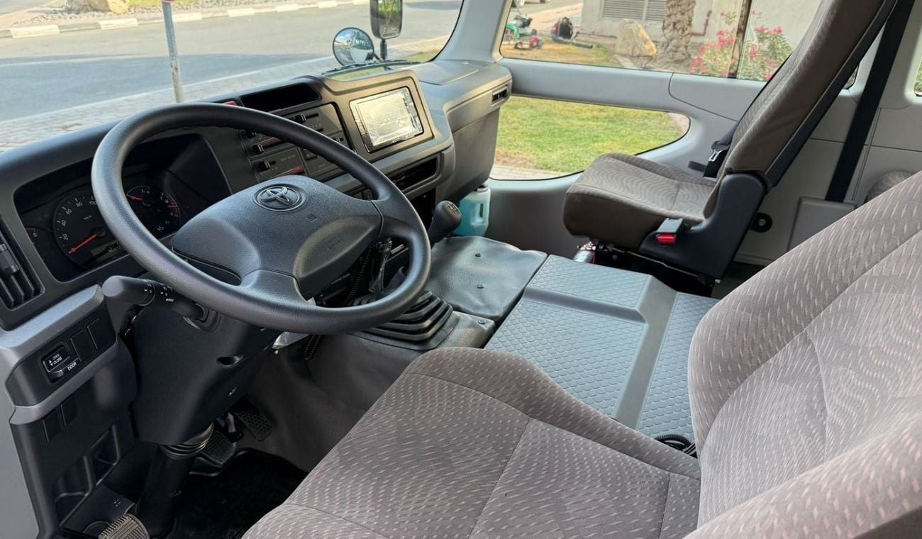 Toyota Coaster Toyota Coaster 4.2L V6 | 2025 | 0KM | GCC