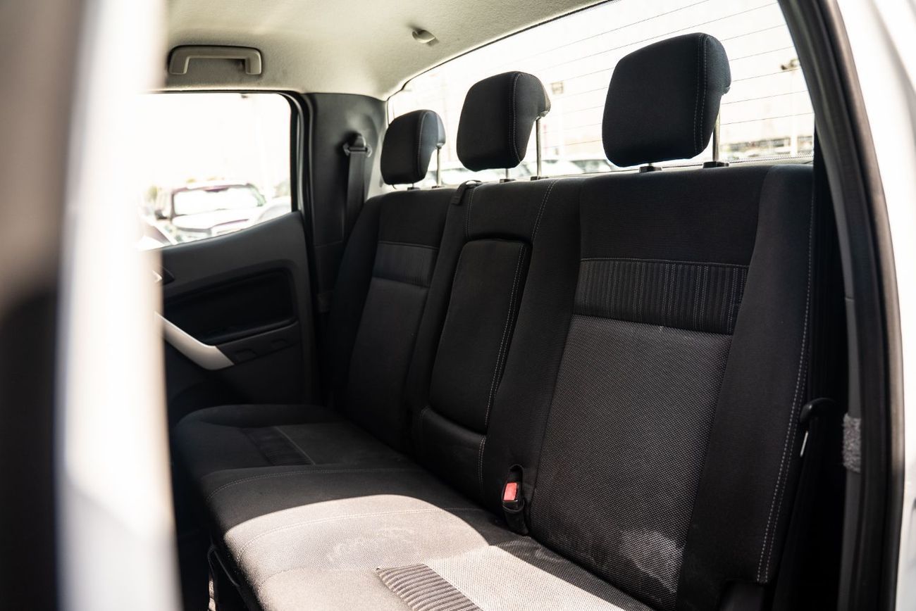 Ford Ranger XLT 2016 Manual Transmission GCC Low Mileage 2.5L Petrol 4 Cylinders