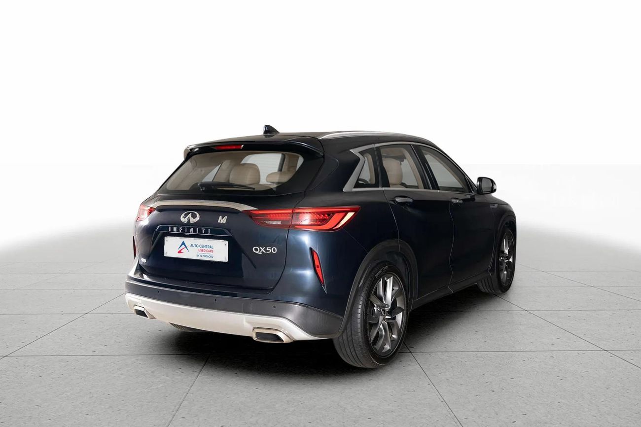 إنفينيتي QX50 LUXE 2.0