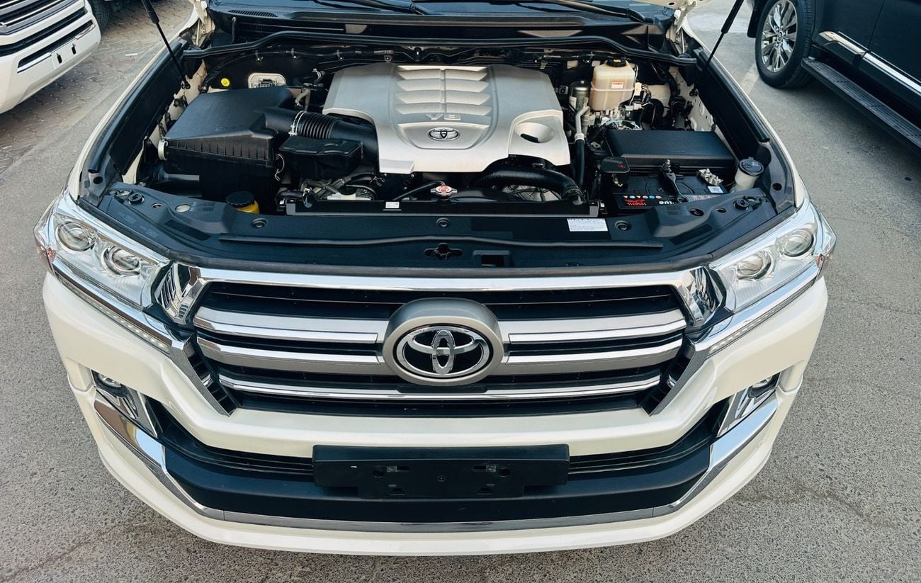 Toyota Land Cruiser VXR