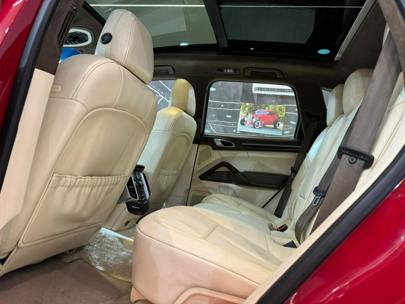 Porsche Cayenne GTS 4.8L BEST PORSCHE CAYENNE GTS I| FULL OPTIONS || GCC || FREE ACCIDENTS || WELL MAINTAINED