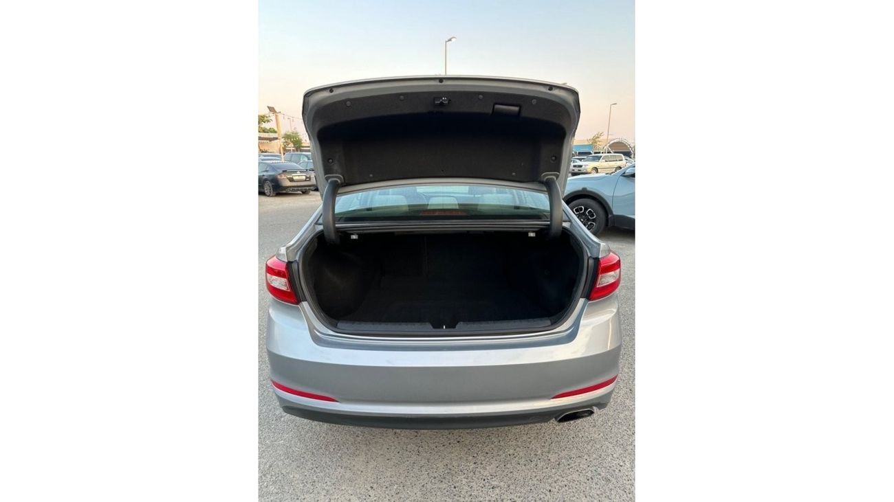 هيونداي سوناتا GL هيونداي سوناتا 2017 بمحرك سعة 2.4 لتر. بحالة جيدة