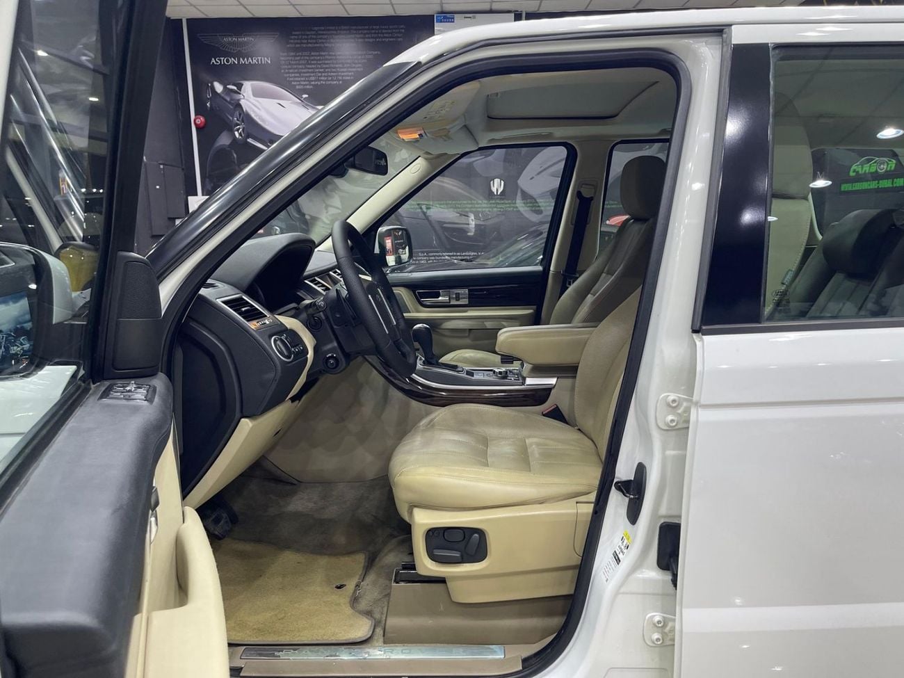 Land Rover Range Rover Sport HSE Land Rover Range Rover Sport 2011 GCC Spec Original paint