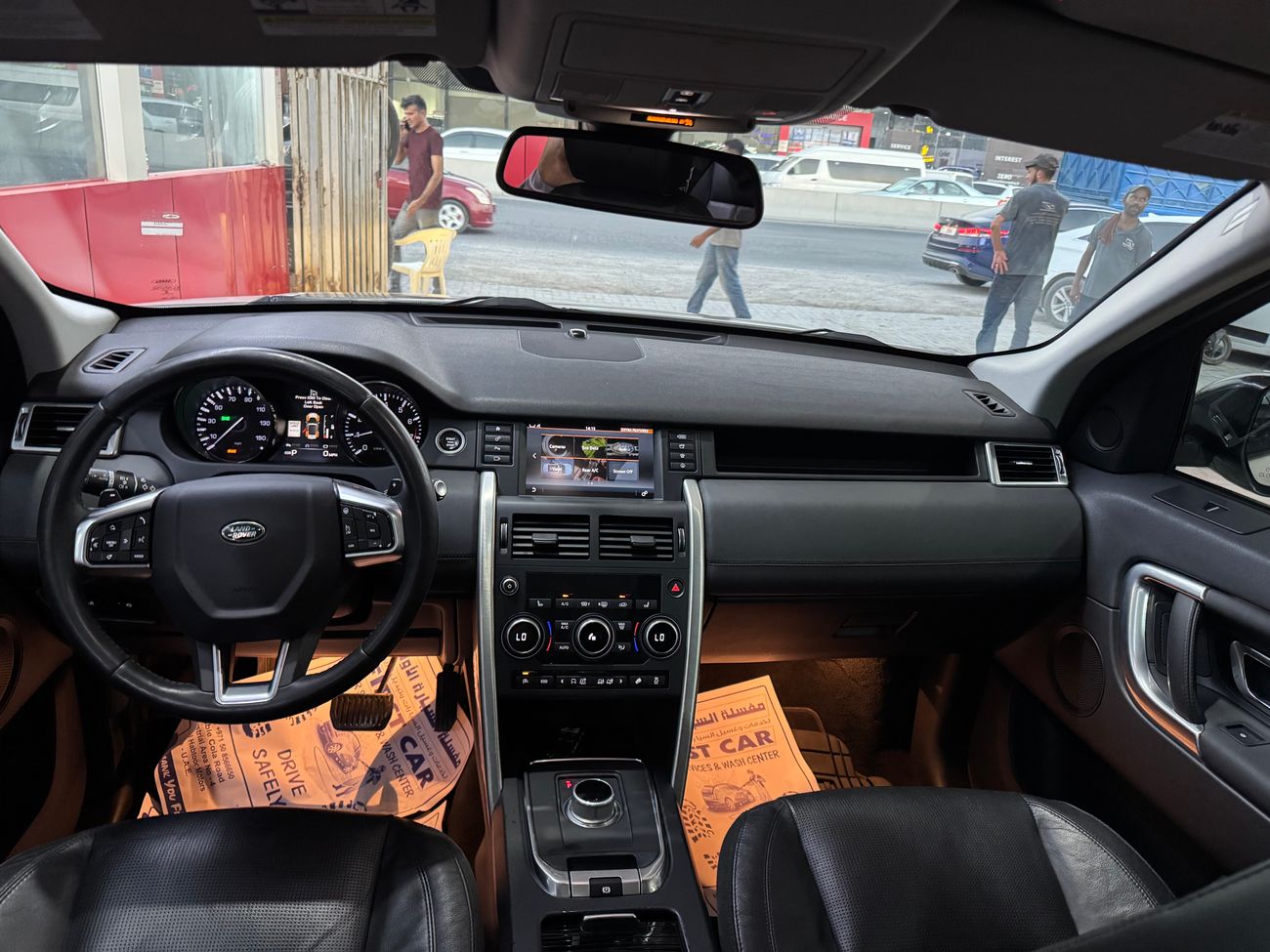 Used Land Rover Discovery Sport 2015 for sale in Sharjah 784434