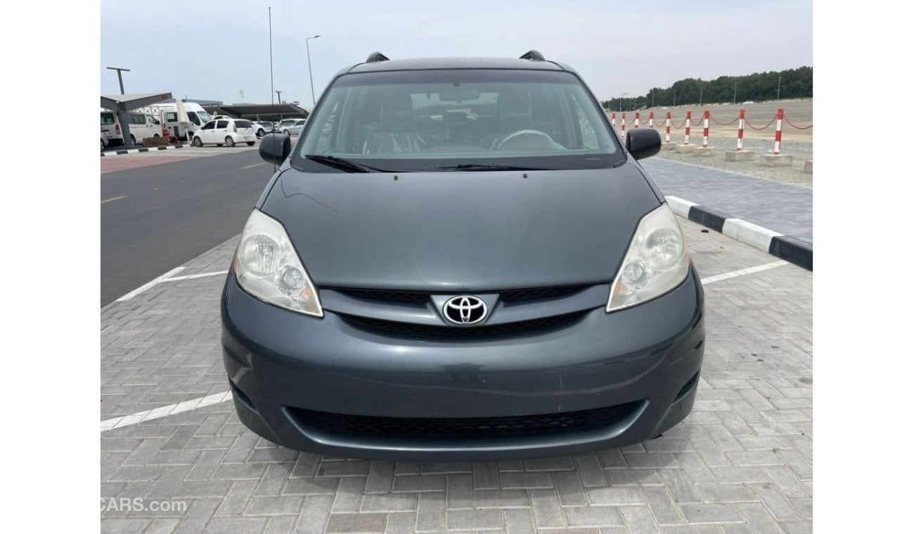 تويوتا سيينا TOYOTA SIENNA EXCELLENT CONDITION