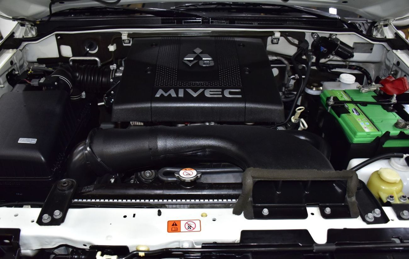 Mitsubishi Pajero EXCELLENT DEAL for our Mitsubishi Pajero Signature Edition GLS 3.8 ( 2020 Model ) in White / Black C