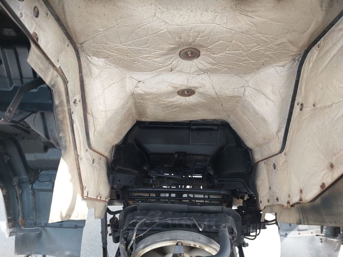 Mitsubishi Fighter (RAMADAN OFFER) MITSUBISHI FIGHTER TRUCK RHD 1990 MODEL 7.5 L DIESEL MANUAL(PM40032)