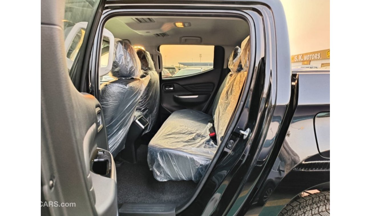 Mitsubishi L200 Sportero 2.4L Diesel Black Edition/ A/T / Push Start / Driver Power Leather Seat / BLACK EDITION