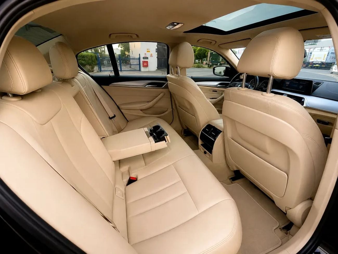 BMW 520i 904 P.M | 520i Executive GCC Specs Original paint