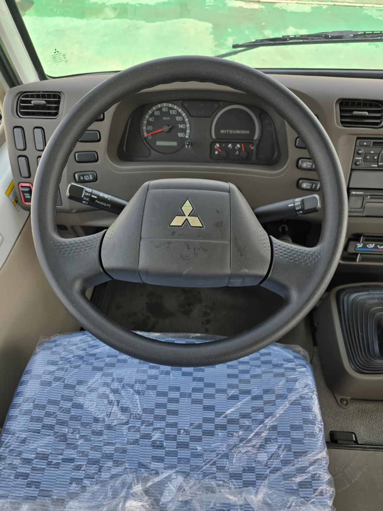 ميتسوبيشي روزا