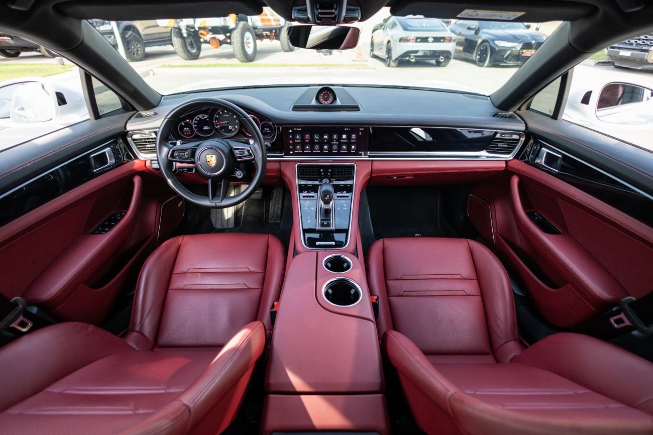 Porsche Panamera Std 3.0L (325 HP)