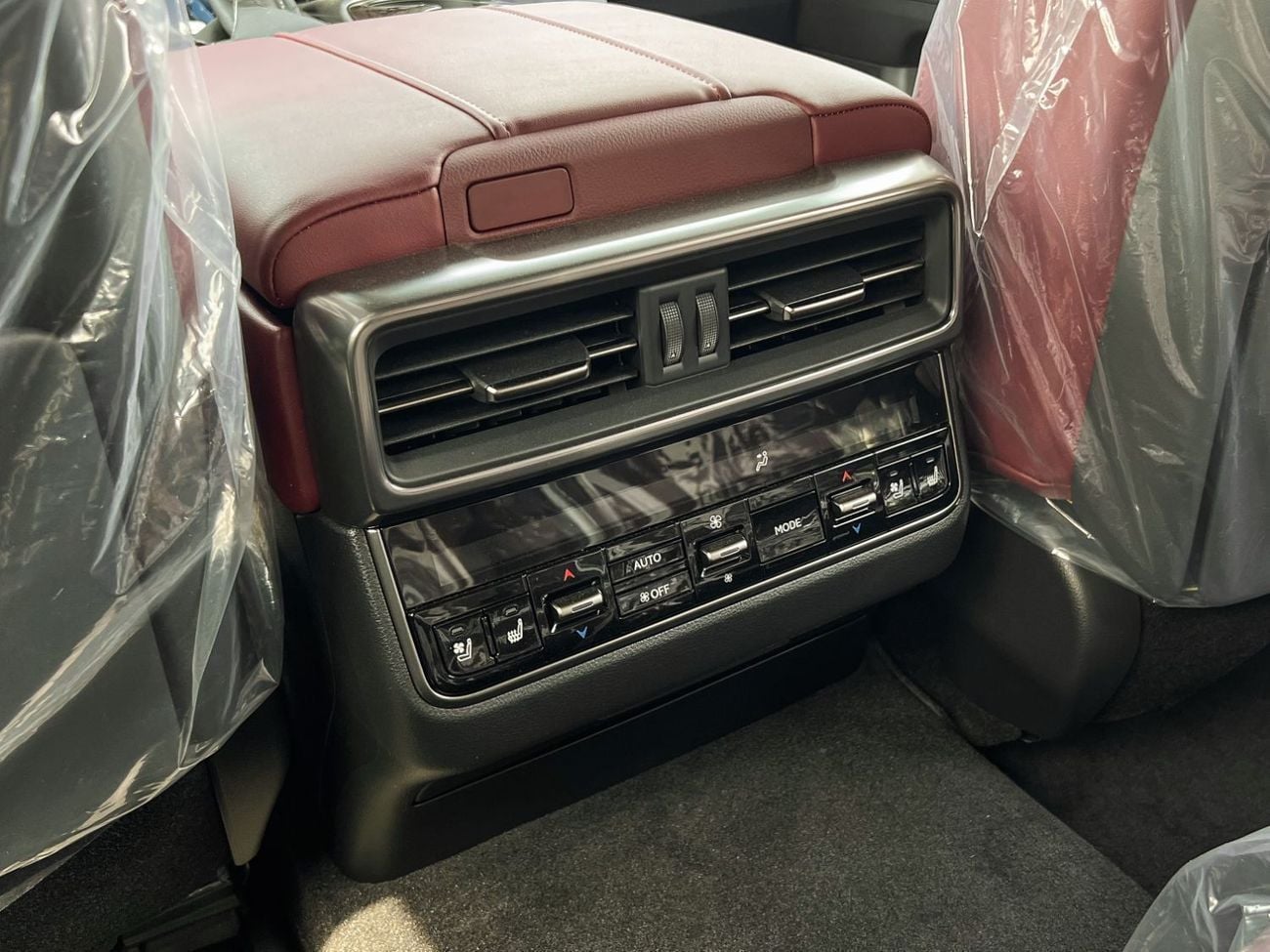 لكزس LX 600 TURBO SPORT EXPORT ONLY - LEXUS LX600 3.5L TURBOSPORT