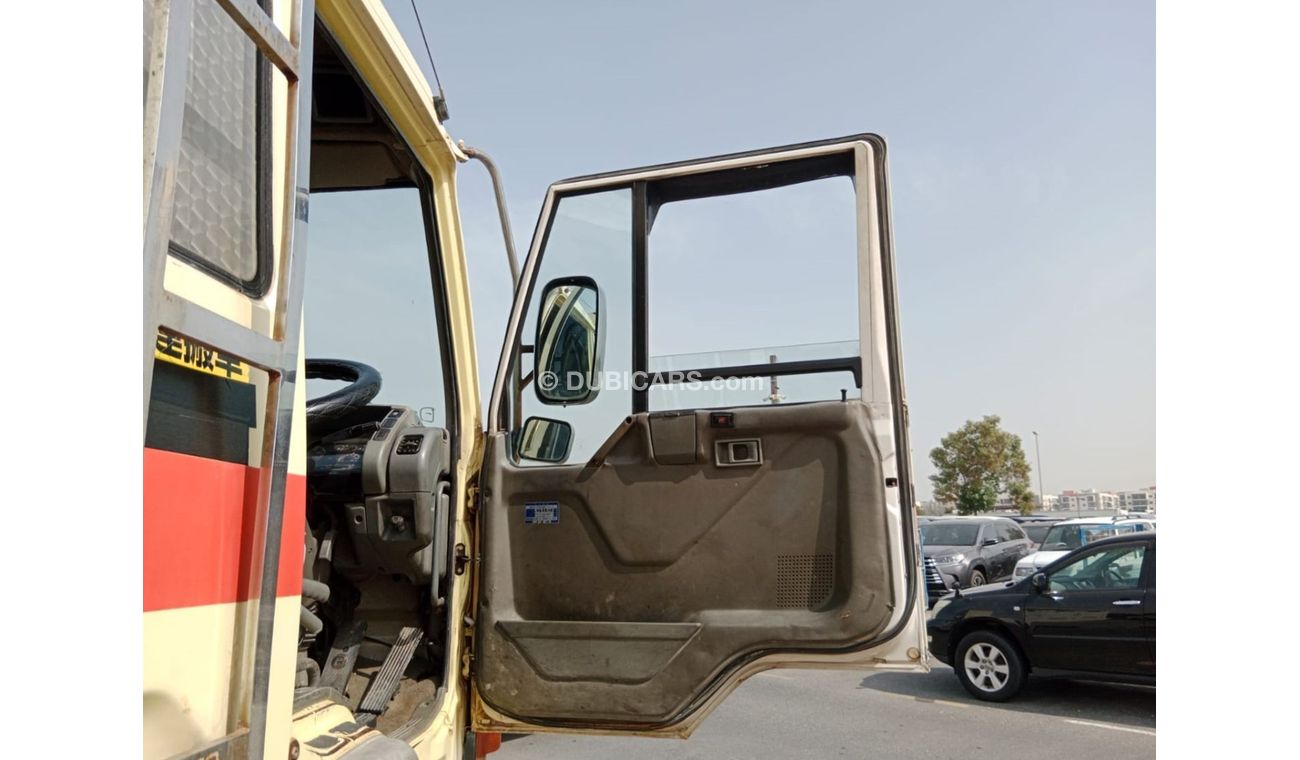 ميتسوبيشي سوبر غريت MITSUBISHI SUPER GREAT RIGHT HAND DRIVE(PM60956)