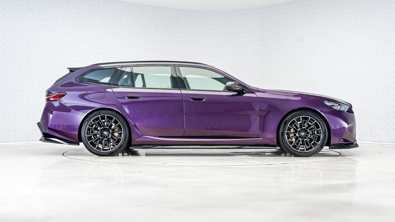 بي أم دبليو M5 M5 Touring Individual | AED 9,672 PM | Warranty October 2027 - Service October 2028 | GCC