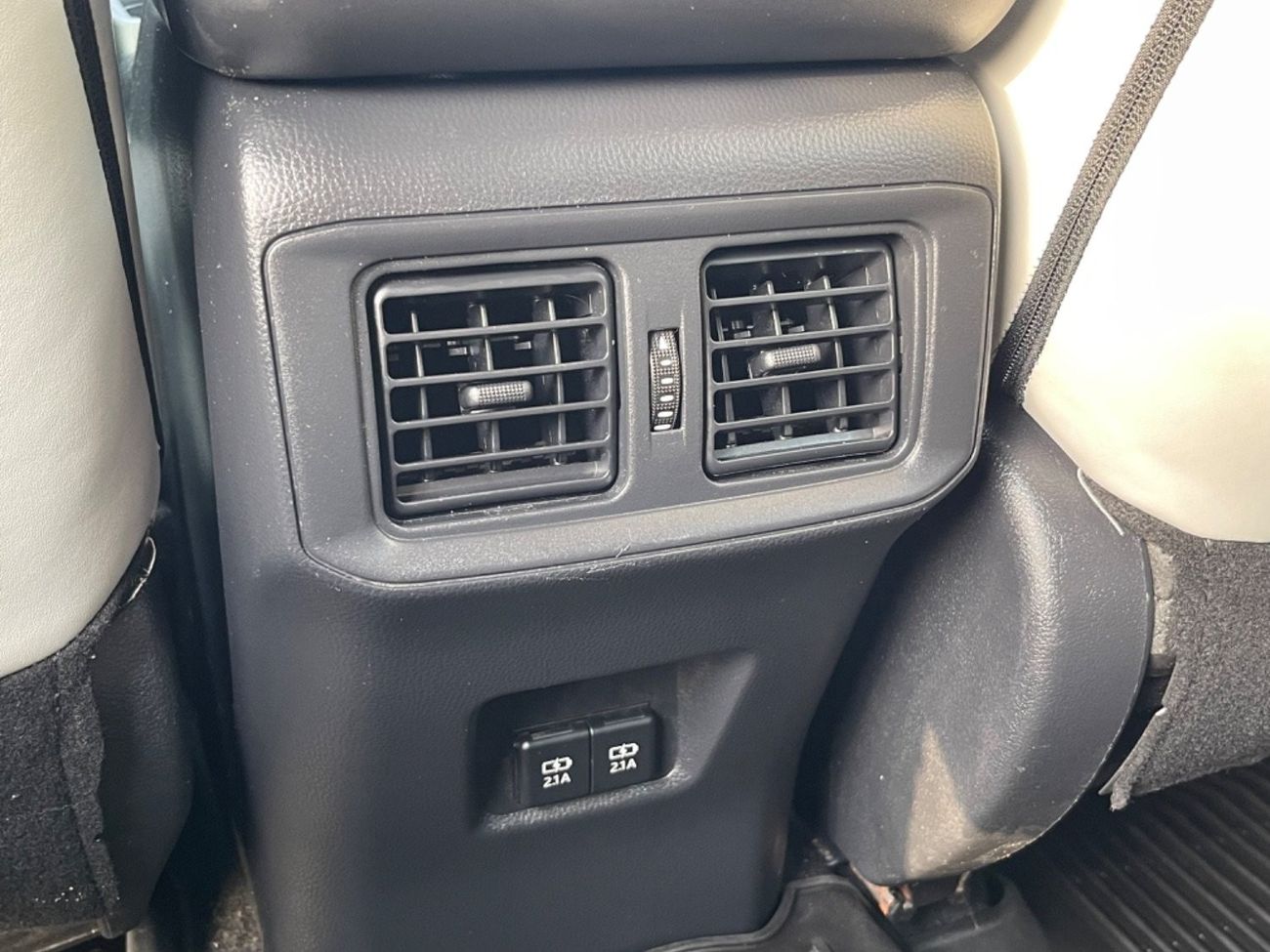 تويوتا راف ٤ 2021 TOYOTA RAV4 XLE HYBRID FULL OPTIONS IMPORTED FROM USA