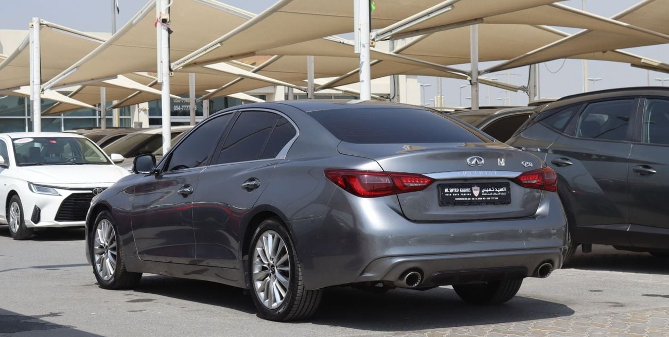 Infiniti Q50 Luxe 3.0L Infiniti Q50 - 2021  - GCC- Full Option - Accident-Free - 6(V) - 3.0L - Excellent Conditio