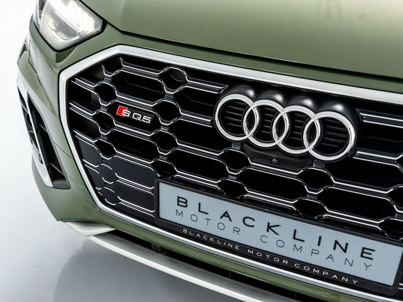 Audi SQ5 TFSI quattro 3.0L  2023 Audi SQ5, 2027 Audi Warranty & Service Contract, Low KMs, GCC