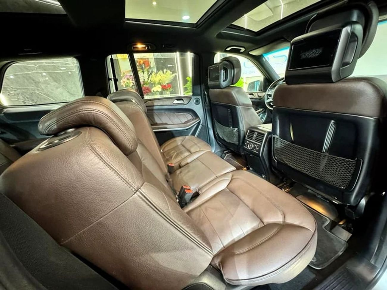 Mercedes-Benz GL 500 BEAUTIFUL MERCEDES GL500 V8 || TOP RANGE || CHASSIS ACCIDENTS FREE || GCC || 7 SEATS