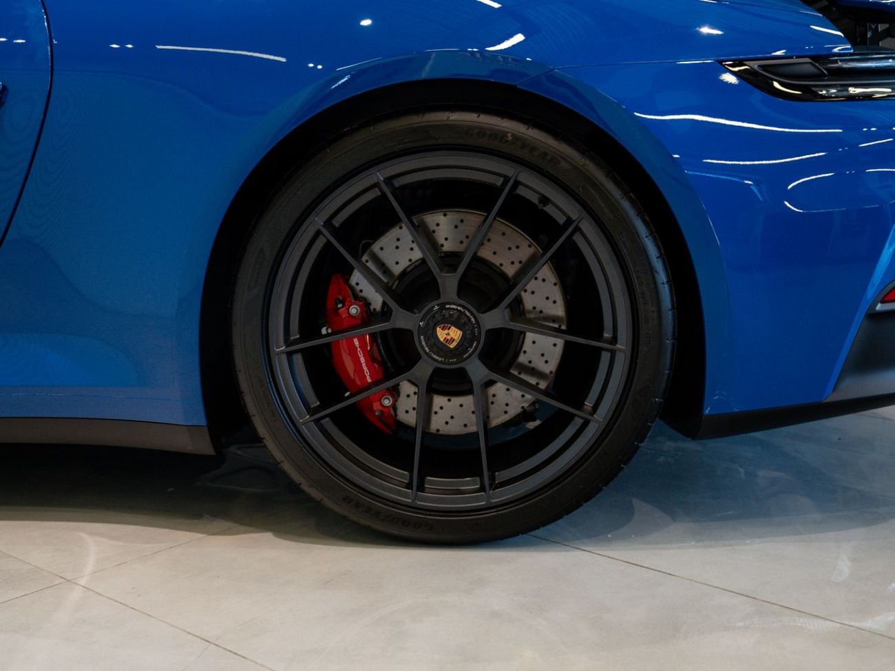 Porsche 911 CARRERA 4GTS