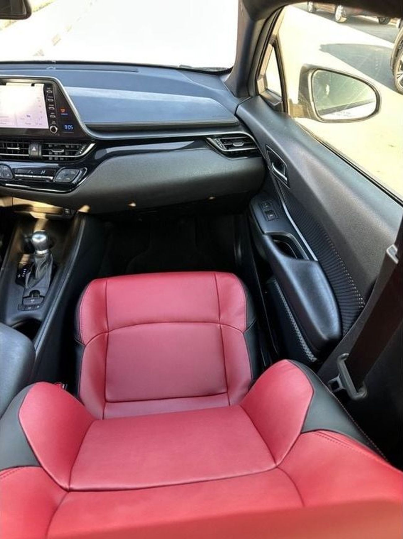 تويوتا CHR XLE