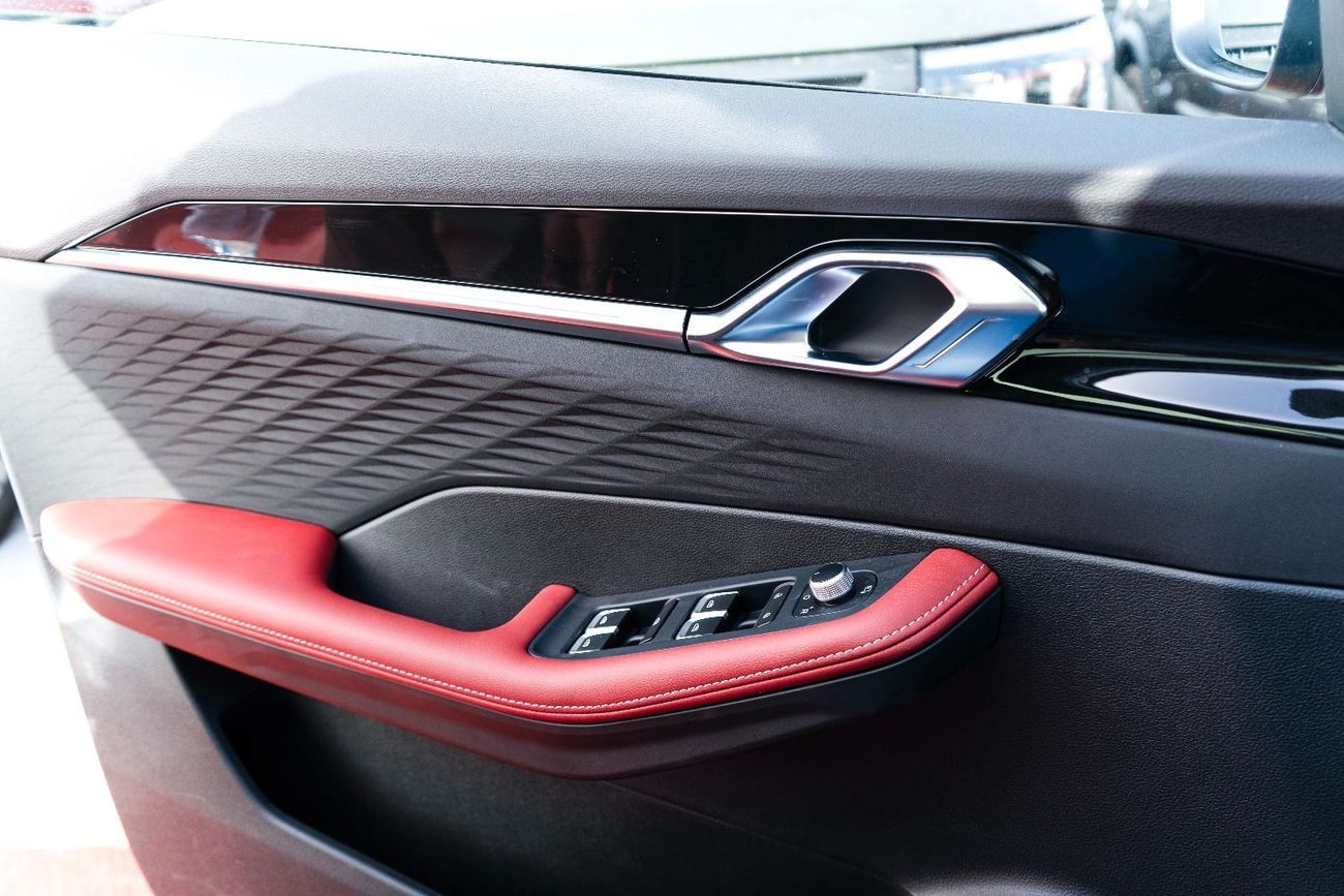 Geely Coolray Geely Coolray 1.5L  2025