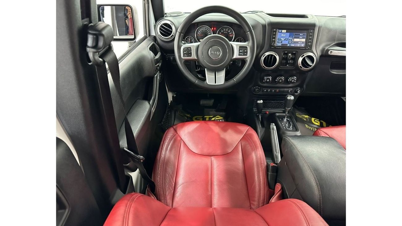 جيب رانجلر 2016 Jeep Wrangler Unlimited Rubicon X, Limited Edition, Excellent Condition, GCC
