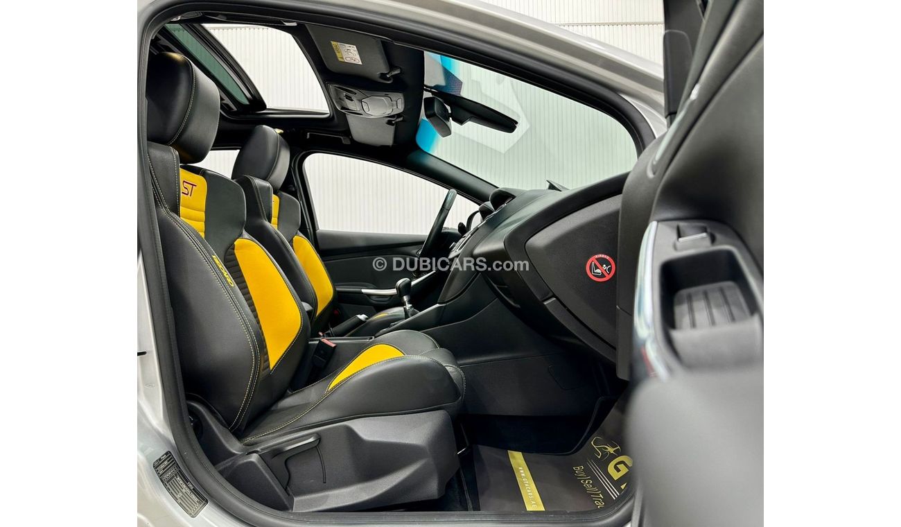 Ford Focus 2017 Ford Focus ST, Manual Transmission, Warranty, Full Ford Service History, GCC