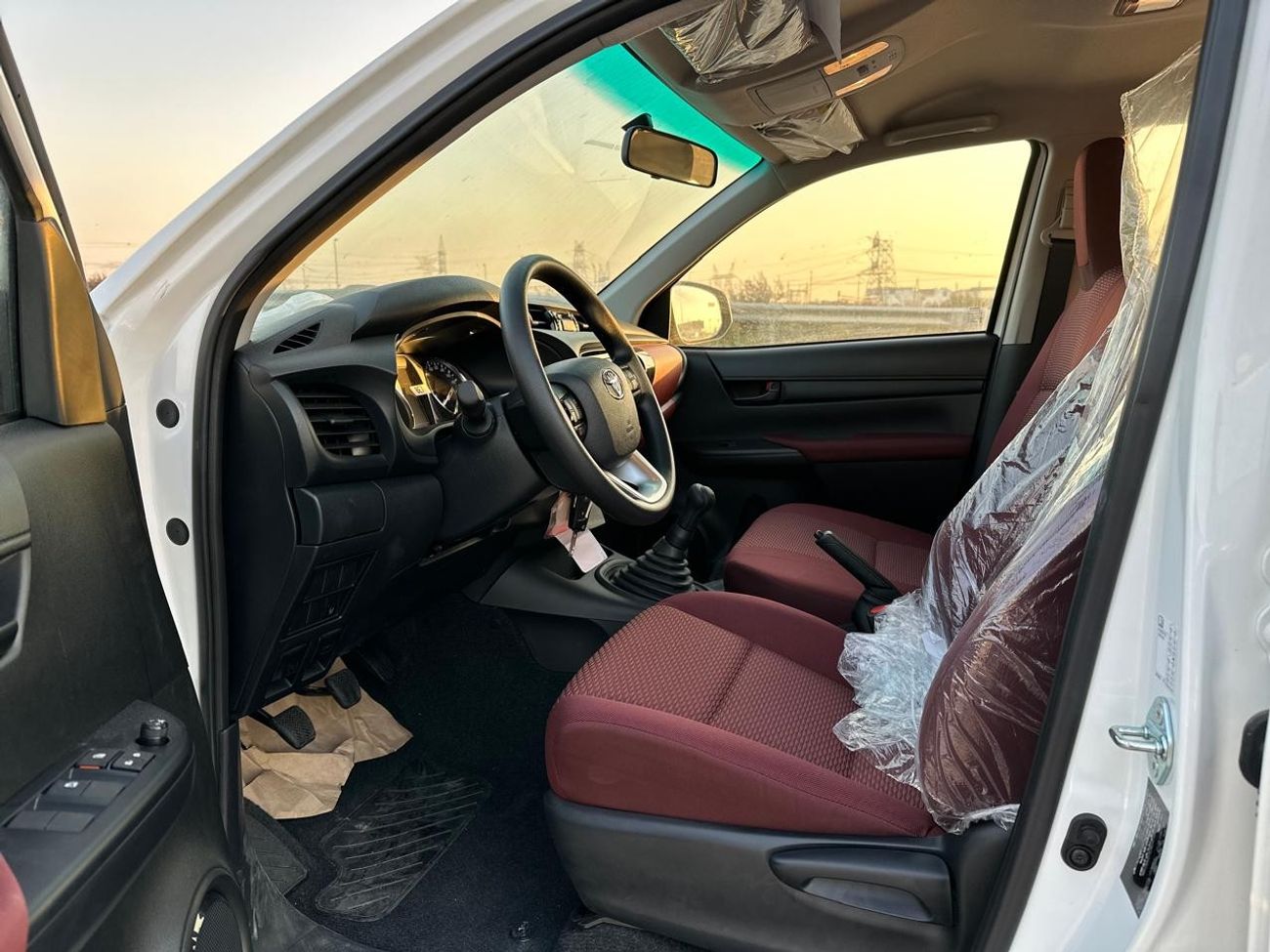 تويوتا هيلوكس GL 2.7L Double Cab Utility RWD