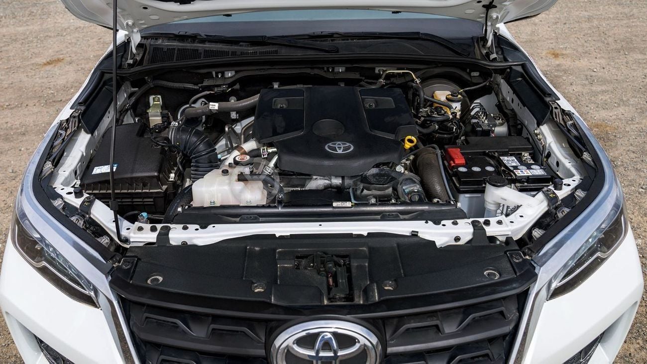 Toyota Fortuner EXR 2.4L DIESEL 2025 WHITE