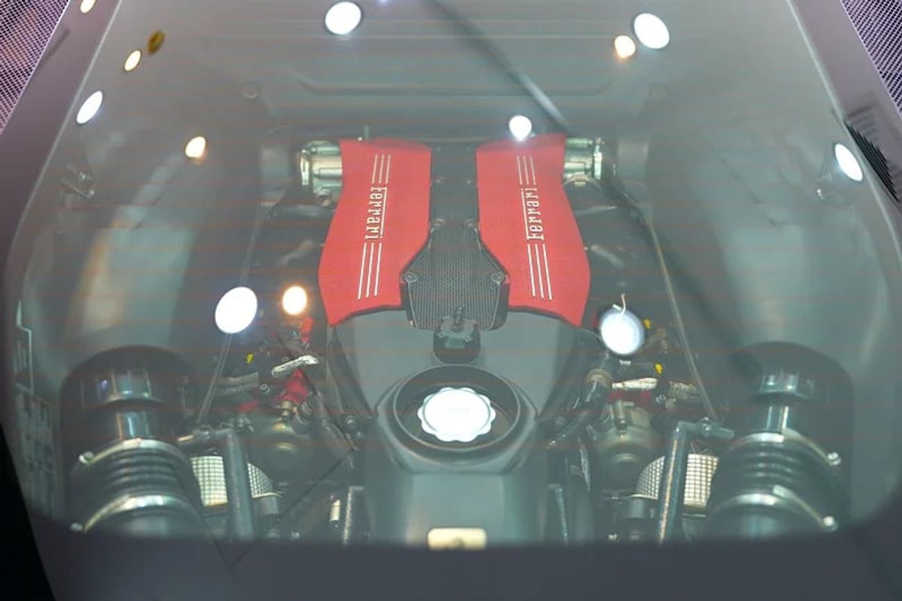 فيراري 488 Standard