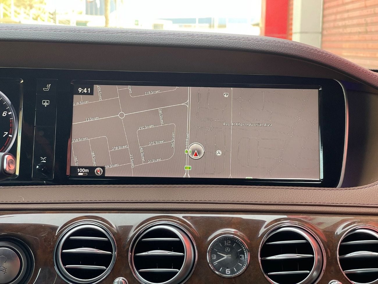Mercedes Benz S400 STANDARD GCC EMC