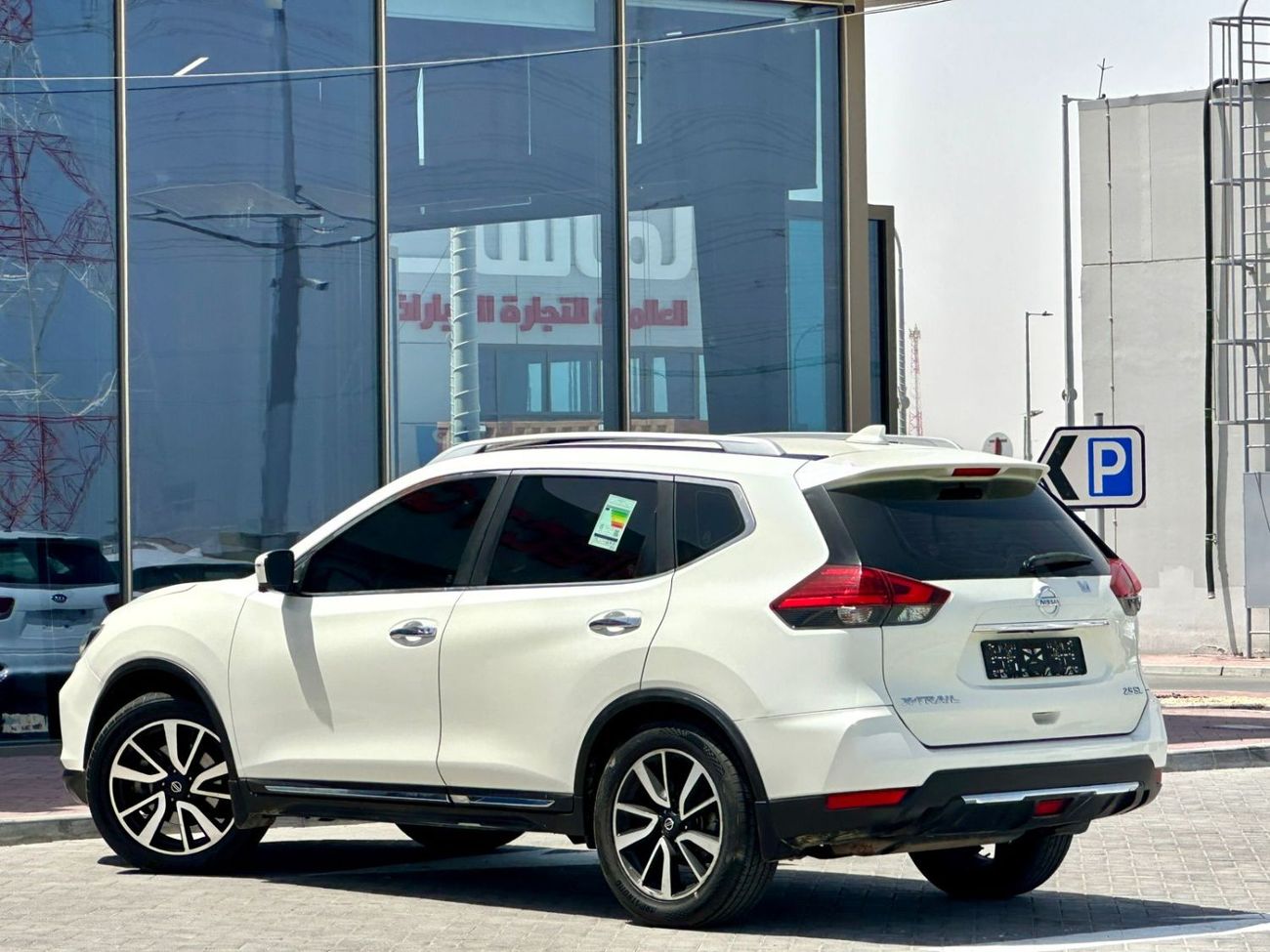 Nissan X Trail SL 955-Monthly l GCC l Panoramic, Leather, Cruise l Accident Free