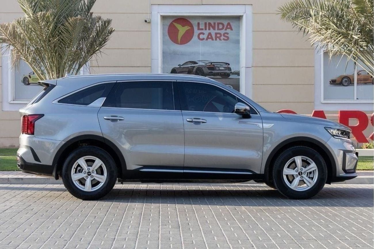 كيا سورينتو Base 2.4L FWD Kia Sorento 2023 GCC under Agency Warranty with Flexible Down-Payment.