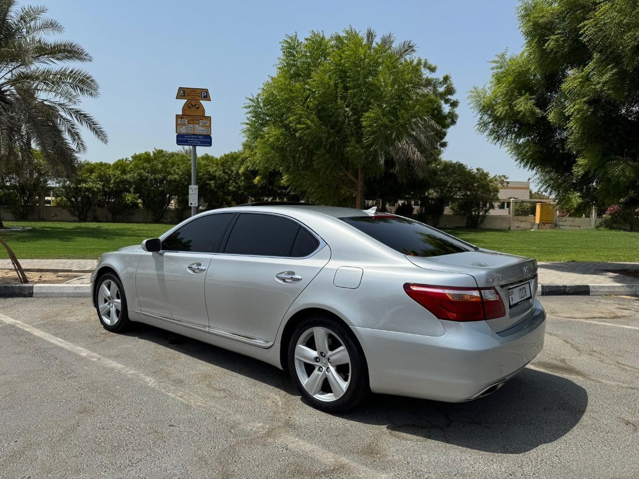 لكزس LS 460 L Titanium 4.6L