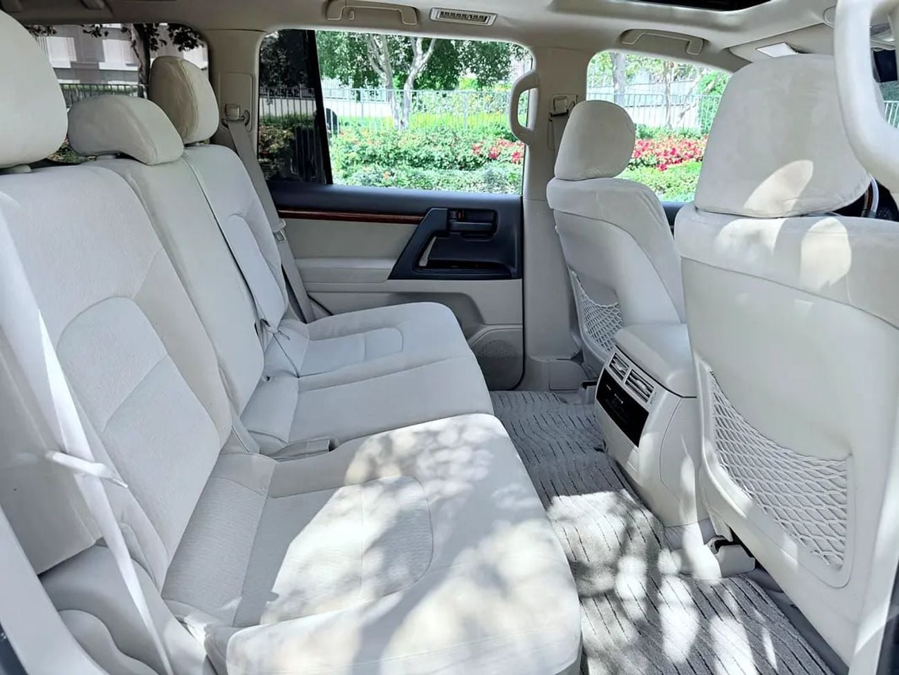 Toyota Land Cruiser GXR تويوتا لاند كروزر GXR موديل خليجي