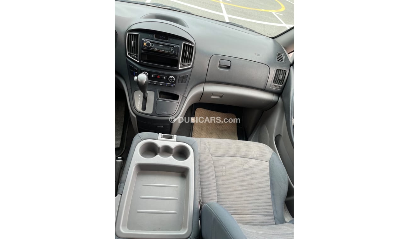هيونداي H1 ستاريكس HYUNDAI H1 2,5 (GCC SPEC) - 2018- VERY GOOD CONDITION