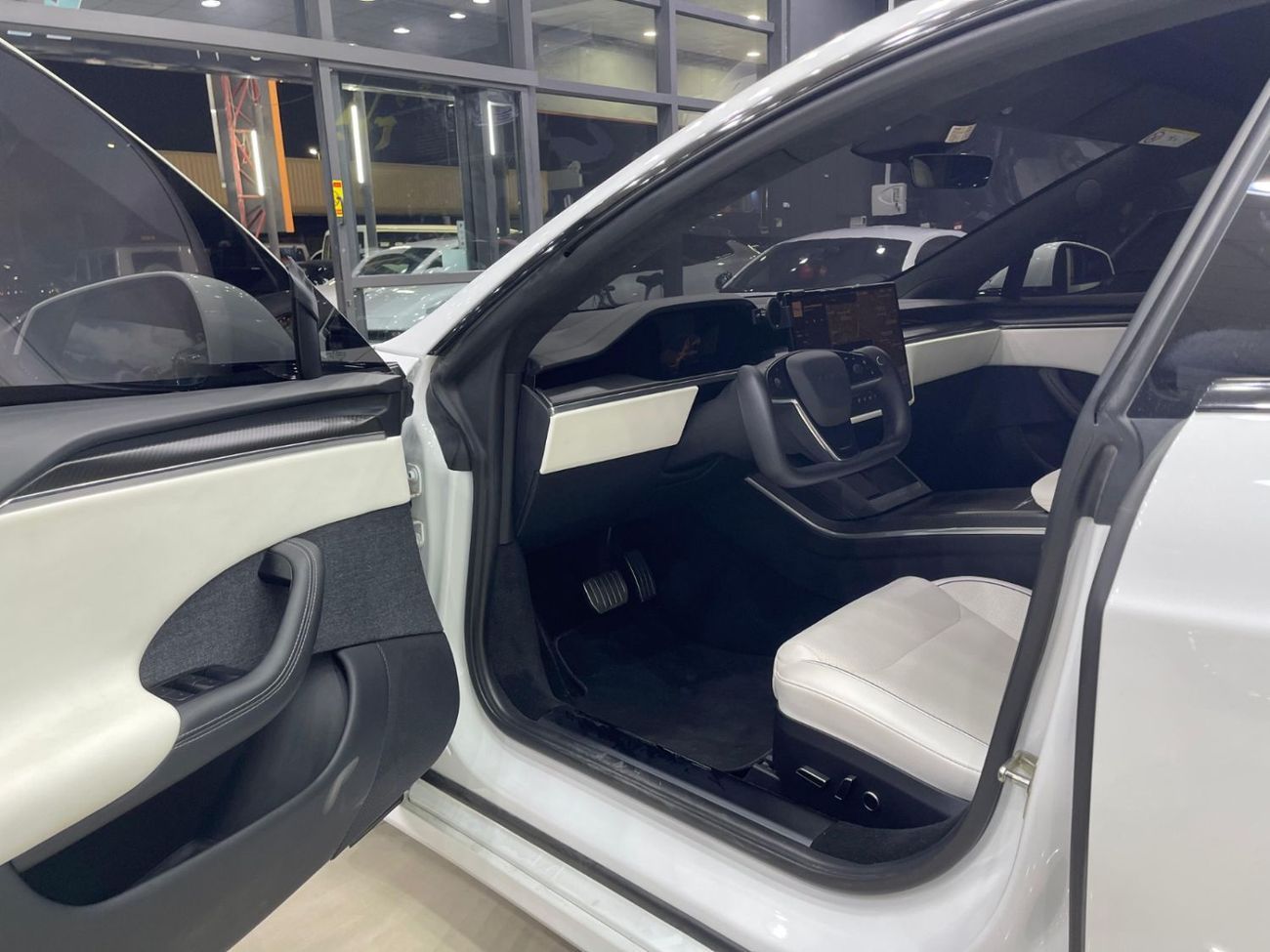 Tesla Model S Plaid (AWD)