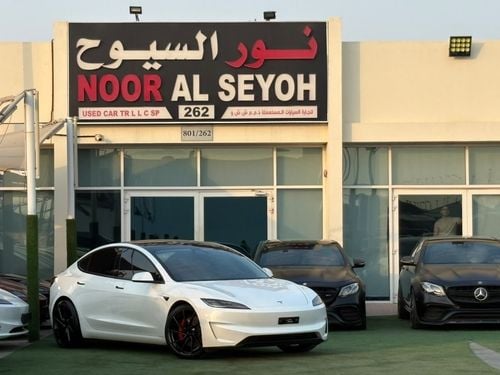 تسلا موديل 3 PERFORMANCE