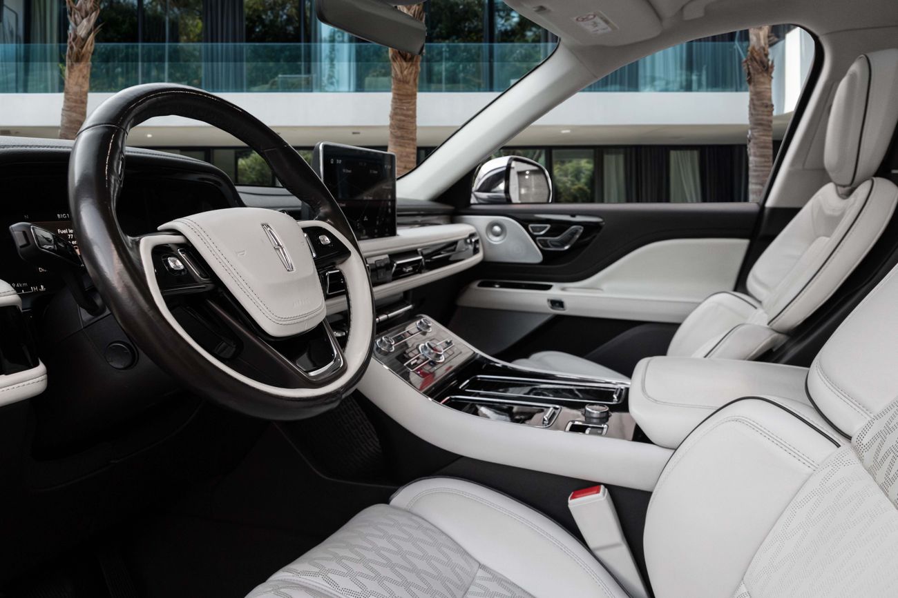 Lincoln Aviator Aviator Presidential | 2,840 P.M | 0% Downpayment | Immaculate Condition!