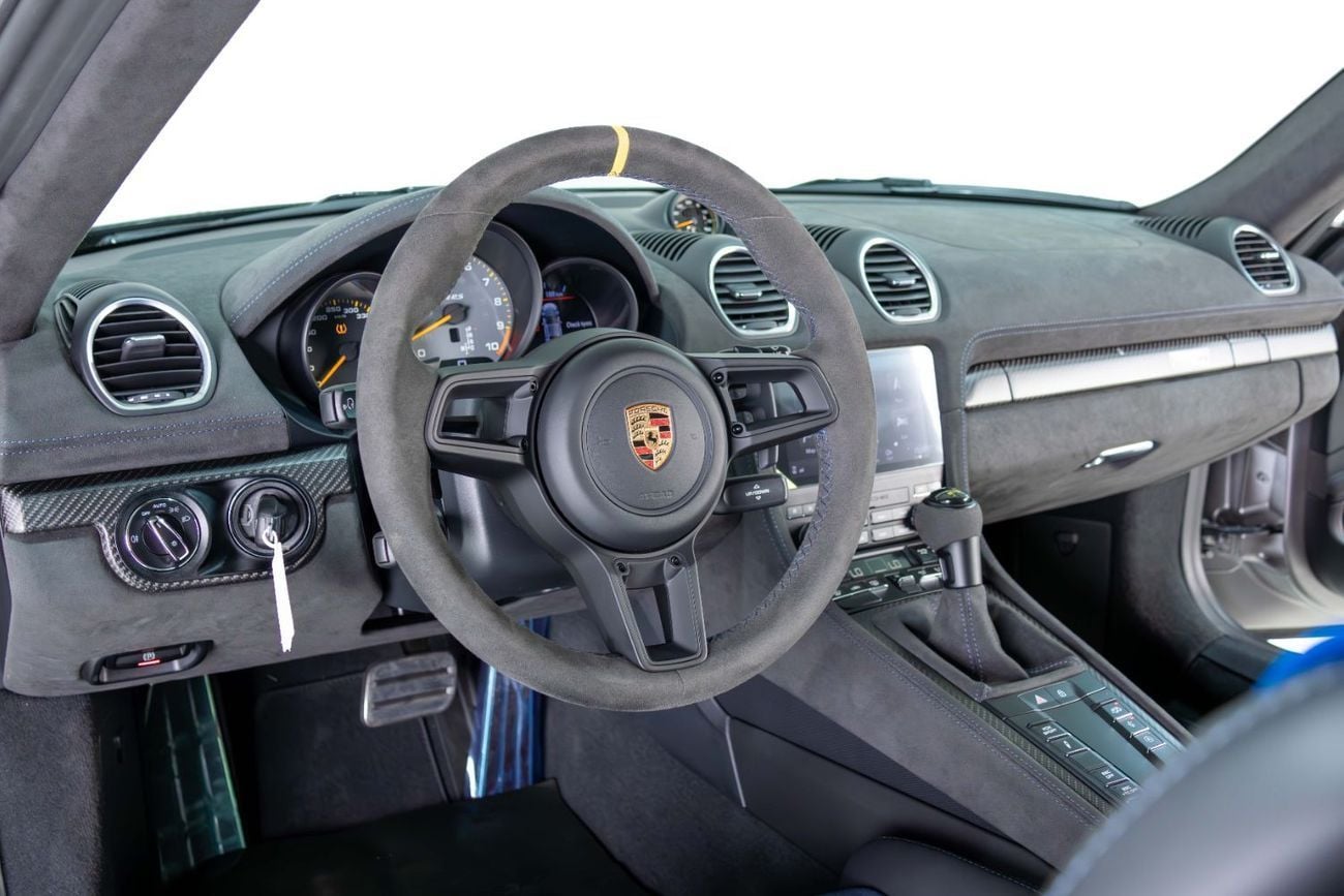 بورش كايمان 718 GT4 RS 4.0L (493 HP) A/T