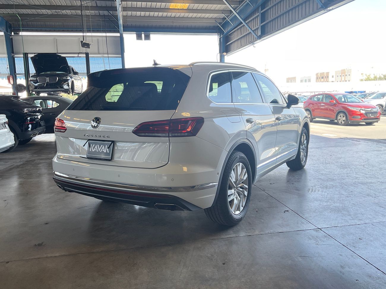 Volkswagen Touareg Comfortline | upto AED 20,000 Ramadan Discount | Guaranteed Warranty | 0 Down Payment